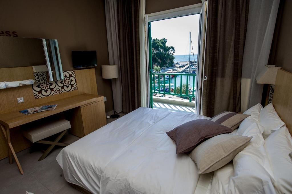 Alkyon Hotel Patitiri Zewnętrze zdjęcie